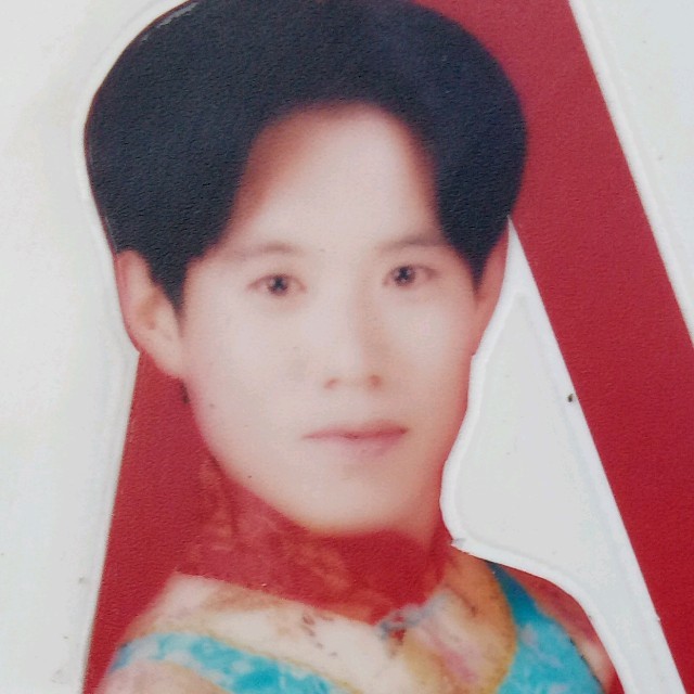演唱歌手清水河的头像
