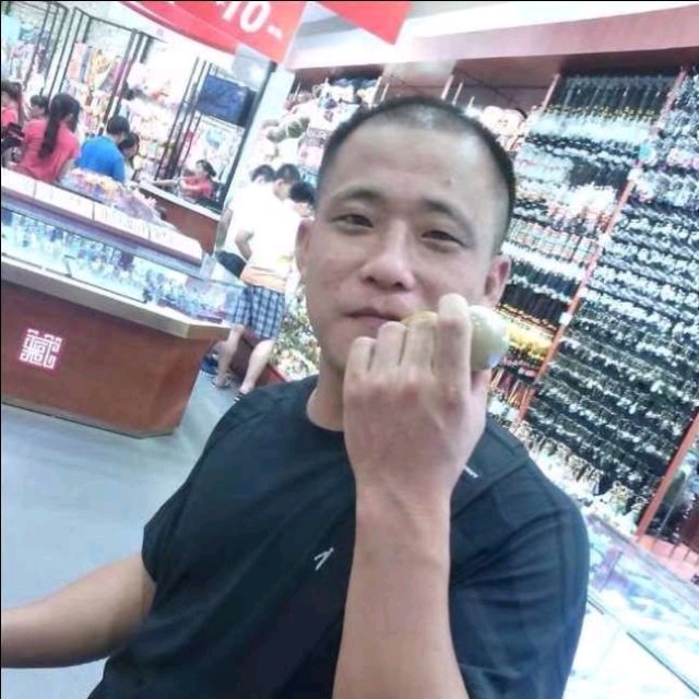 广东爱情故事(热度:53)由E·M翻唱，原唱歌手广东雨神