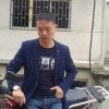 背对背拥抱的头像