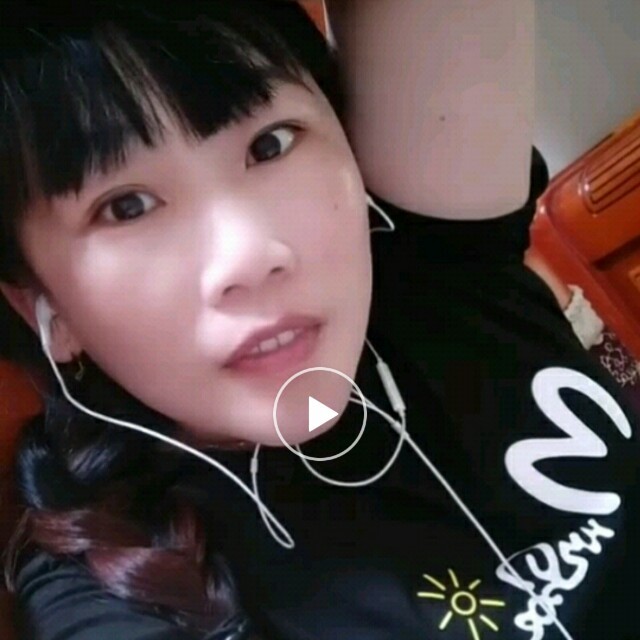 演唱歌手笑一笑十年少的头像