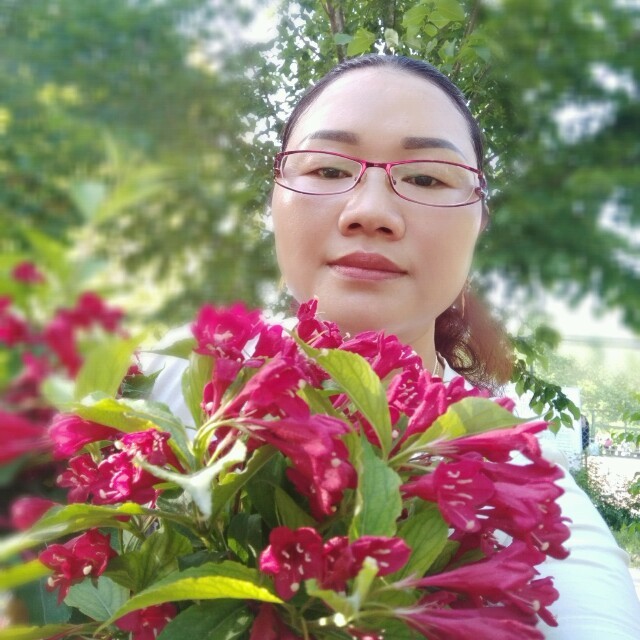 今夜的你又在和谁约会(热度:32)由我爱我家翻唱，原唱歌手暴林