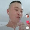 任凭窗外雨纷飞的头像