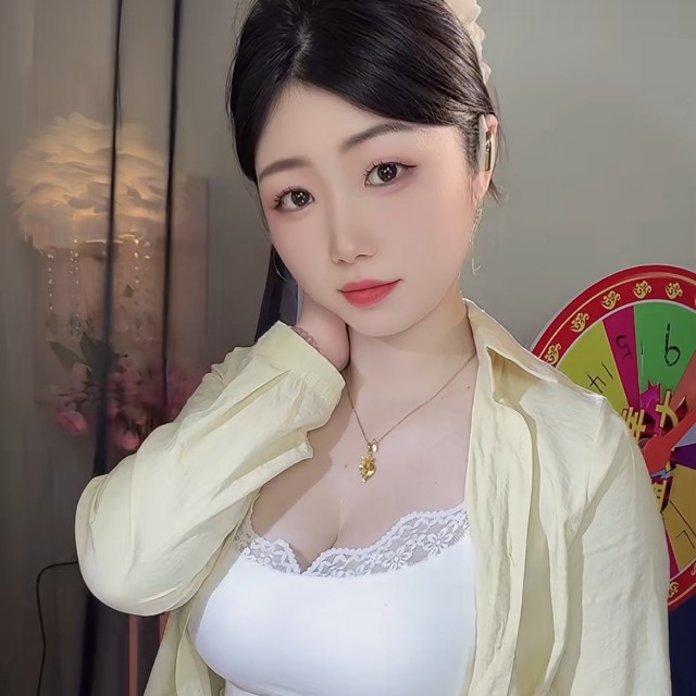 演唱歌手华语情缘冬梅的头像