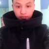 低着头慢步遊的头像